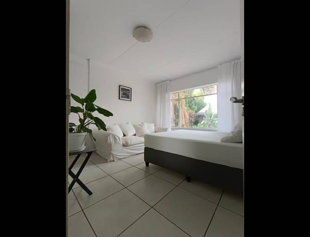 1 BEDROOM PROPERTY TO RENT IN RANDBURG CENTRAL